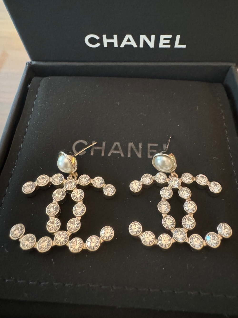 Brand New Classic Chanel CC Logo Bling Crystal Embellished Dropped Earrings